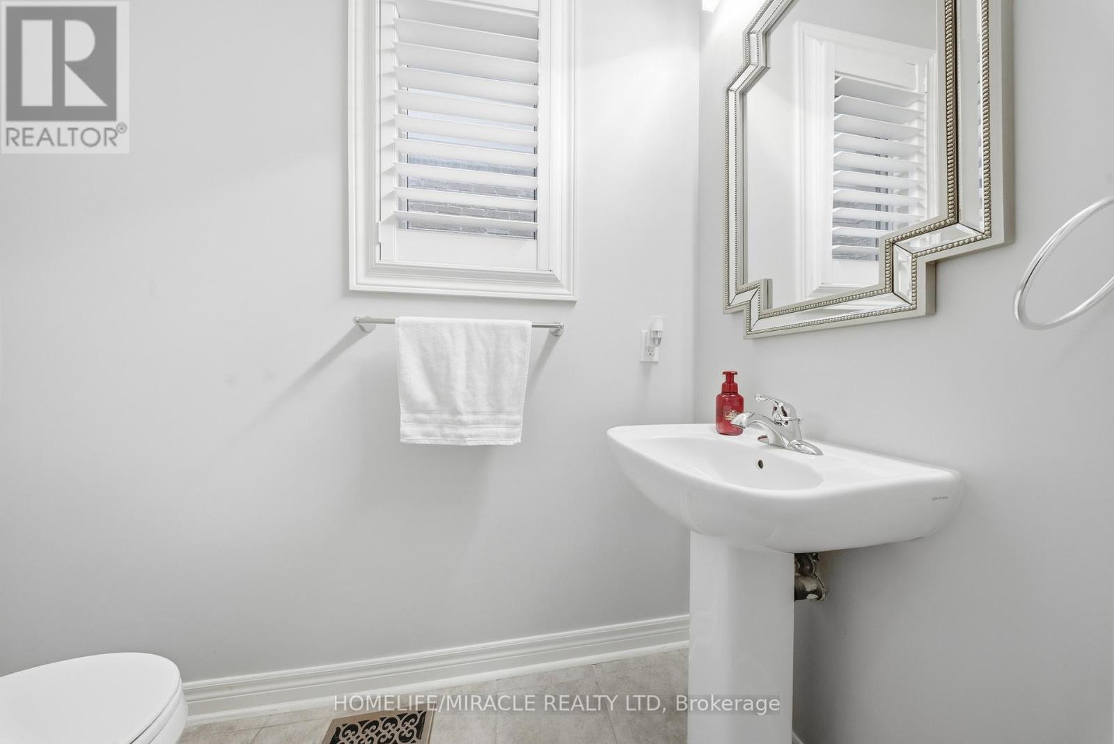 79 Willoughby Way, New Tecumseth, Ontario  L9R 0P4 - Photo 6 - N12553602