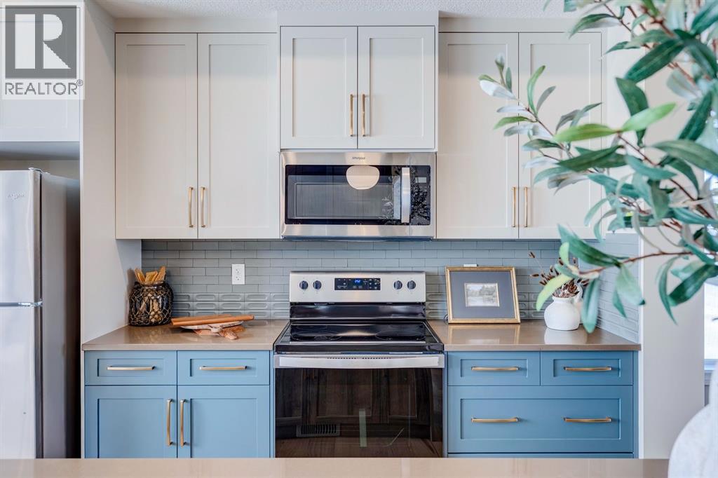 25 Sora Gate Se, Calgary, Alberta  T3S 0A7 - Photo 6 - A2270547