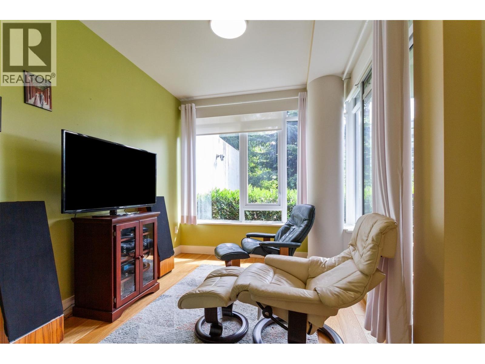 200 866 Arthur Erickson Place, West Vancouver, British Columbia V7T 0B2 - Photo 18 - R3018621