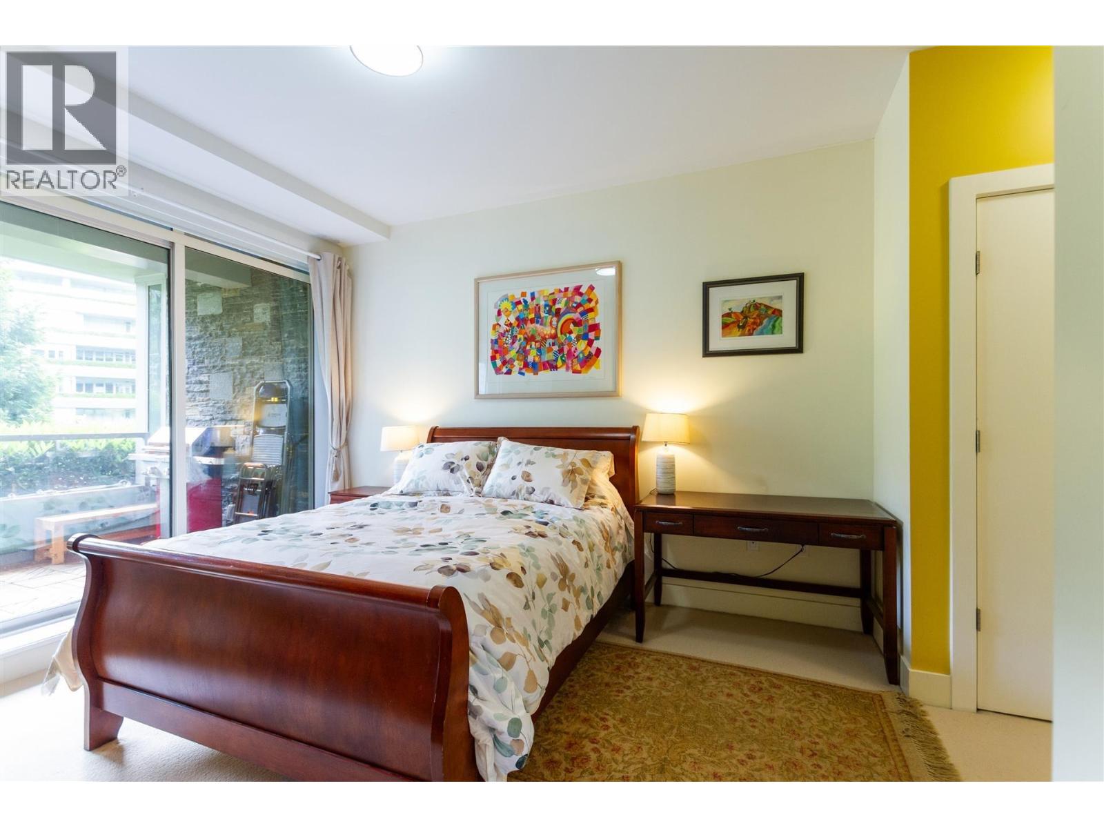 200 866 Arthur Erickson Place, West Vancouver, British Columbia V7T 0B2 - Photo 11 - R3018621