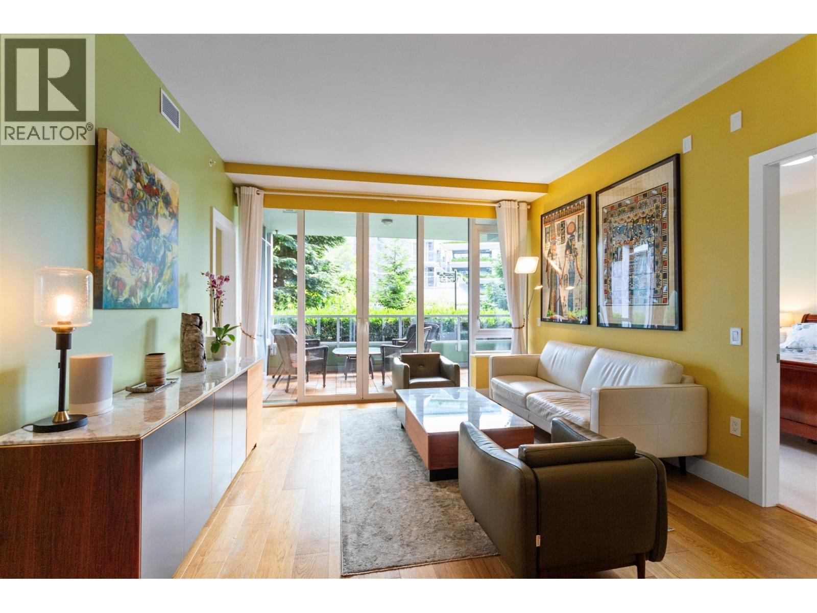 200 866 Arthur Erickson Place, West Vancouver, British Columbia V7T 0B2 - Photo 6 - R3018621