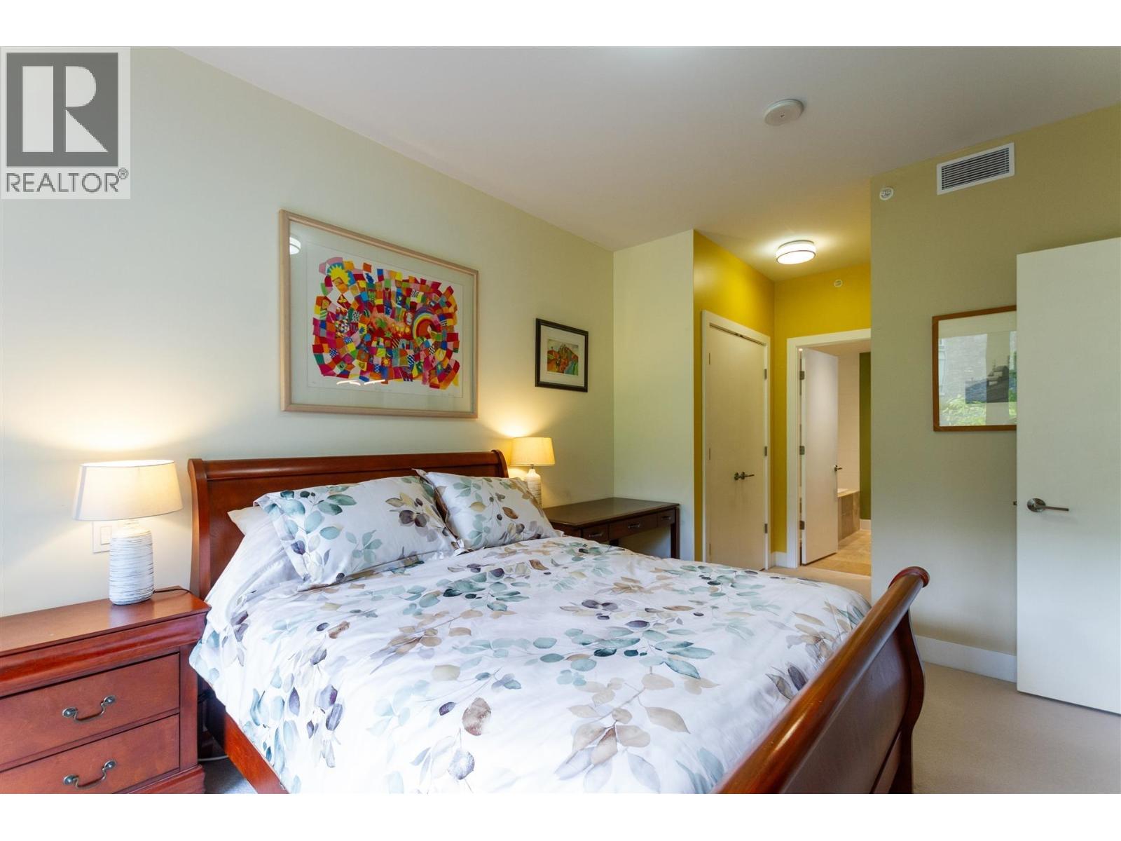 200 866 Arthur Erickson Place, West Vancouver, British Columbia V7T 0B2 - Photo 12 - R3018621