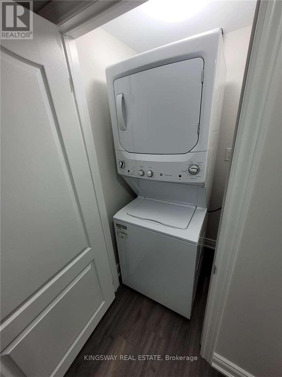 Lower - 6249 Prairie Circle, Mississauga, Ontario  L5N 5Y9 - Photo 10 - W12553600