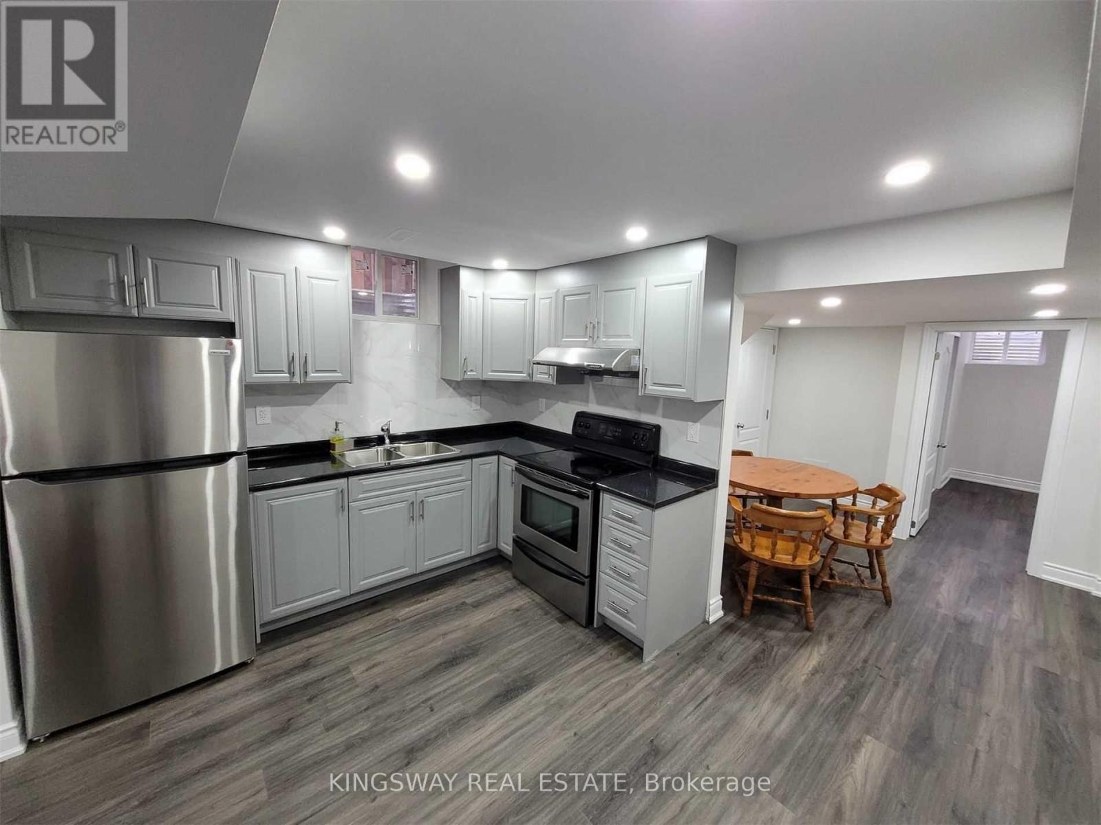 Lower - 6249 Prairie Circle, Mississauga, Ontario  L5N 5Y9 - Photo 5 - W12553600