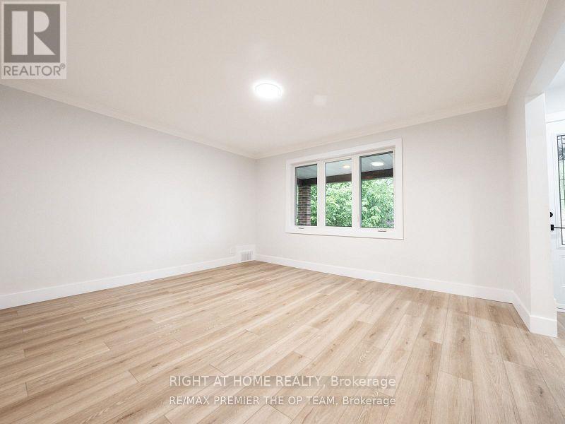 Upper - 61 Mcadam Avenue, Toronto, Ontario  M6A 1S6 - Photo 15 - W12553610