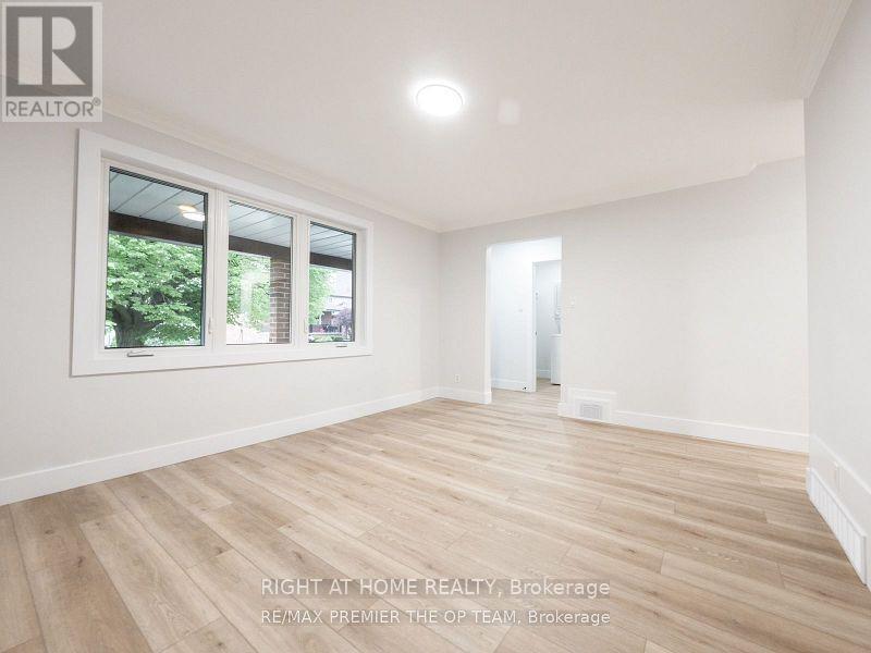 Upper - 61 Mcadam Avenue, Toronto, Ontario  M6A 1S6 - Photo 17 - W12553610