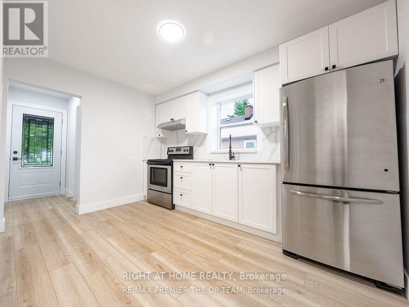 Upper - 61 Mcadam Avenue, Toronto, Ontario  M6A 1S6 - Photo 18 - W12553610