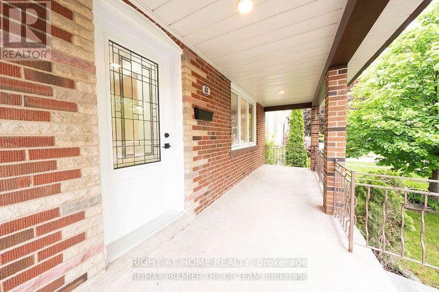 Upper - 61 Mcadam Avenue, Toronto, Ontario  M6A 1S6 - Photo 20 - W12553610
