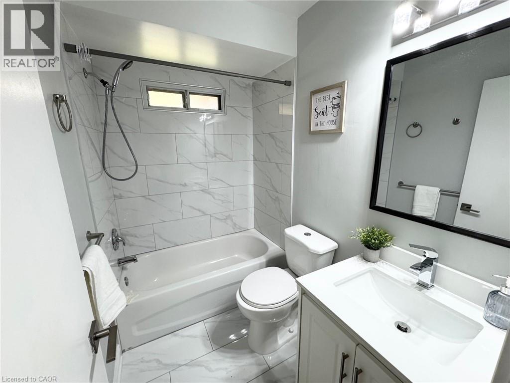 26 Grandfield Street, Hamilton, Ontario  L8T 2H2 - Photo 12 - 40730879