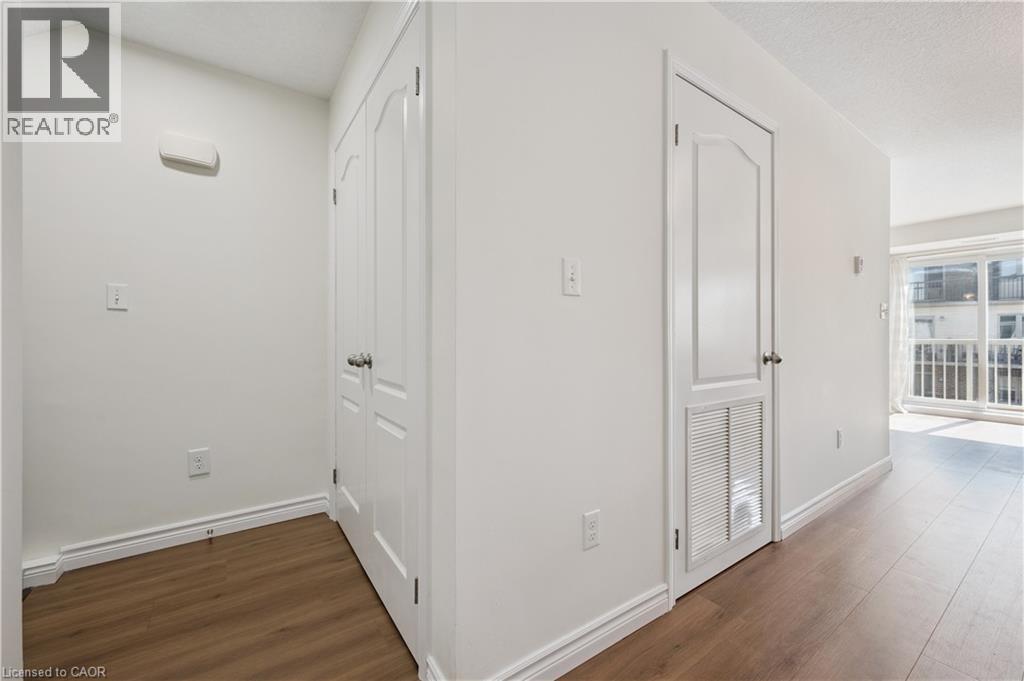 24 Sienna Street Unit# D, Kitchener, Ontario  N2R 0H6 - Photo 6 - 40769842