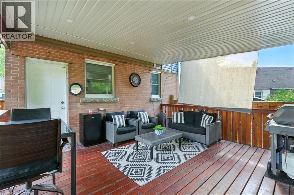 11 Eastvale Place, Hamilton, Ontario  L8H 1N9 - Photo 13 - 40771048