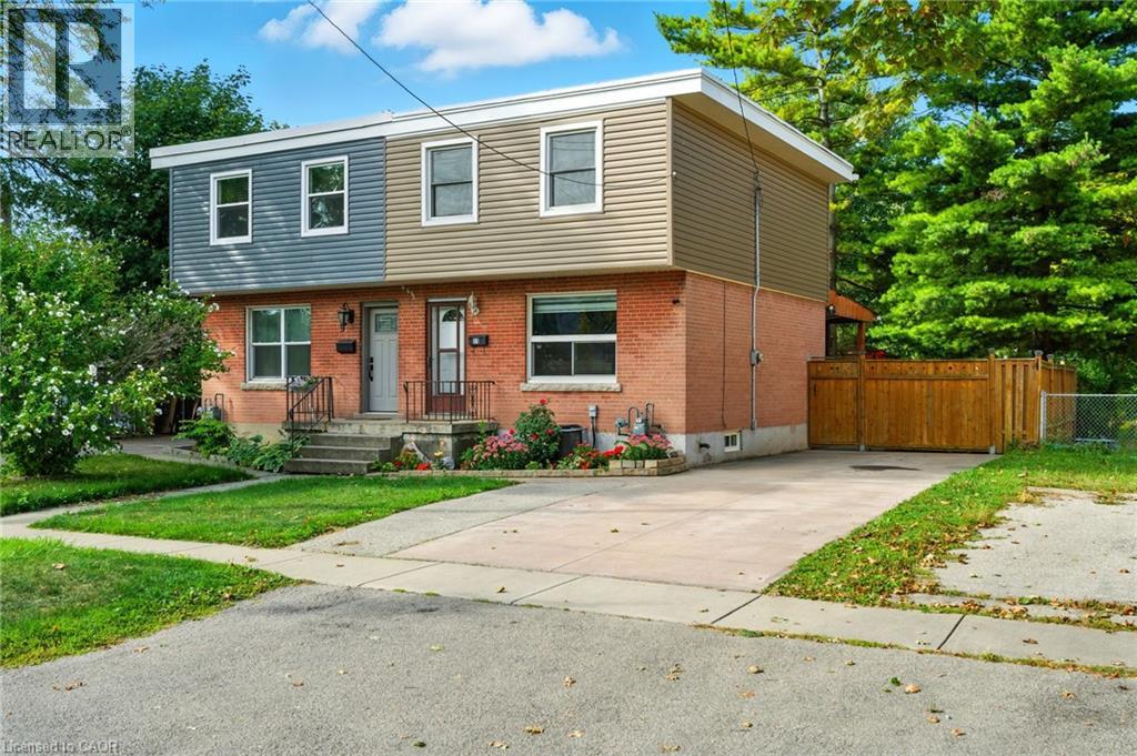 11 Eastvale Place, Hamilton, Ontario  L8H 1N9 - Photo 2 - 40771048