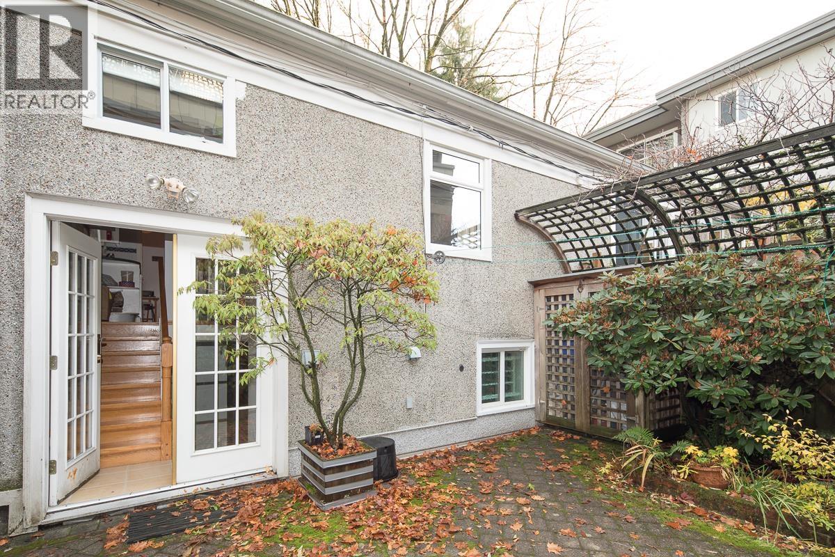 2305 W 3rd Avenue, Vancouver, British Columbia  V6K 1L6 - Photo 5 - R3067479