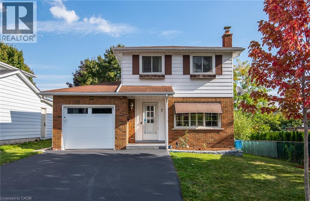 7 Forest Glen Crescent, Kitchener, Ontario  N2N 1C7 - Photo 1 - 40777413
