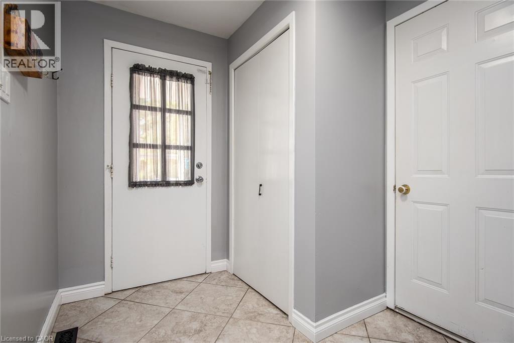 7 Forest Glen Crescent, Kitchener, Ontario  N2N 1C7 - Photo 3 - 40777413