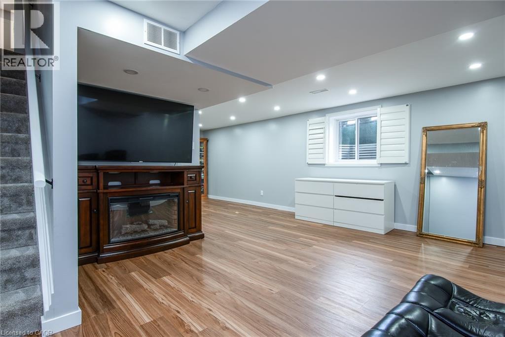 7 Forest Glen Crescent, Kitchener, Ontario  N2N 1C7 - Photo 21 - 40777413