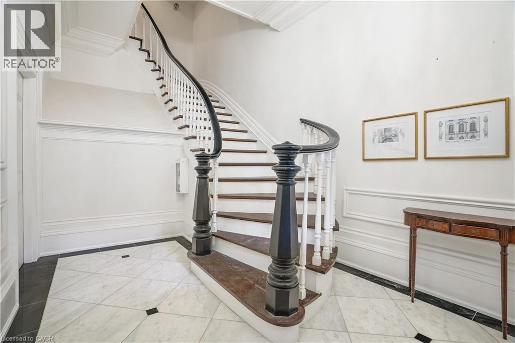 35 Duke Street Unit# 2, Hamilton, Ontario  L8P 1X2 - Photo 3 - 40783797