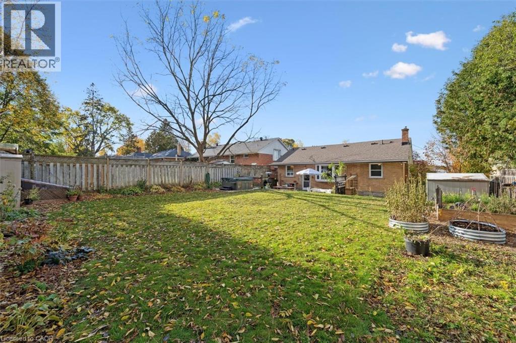 19 Cadillac Drive, Guelph, Ontario  N1E 2B4 - Photo 16 - 40784168