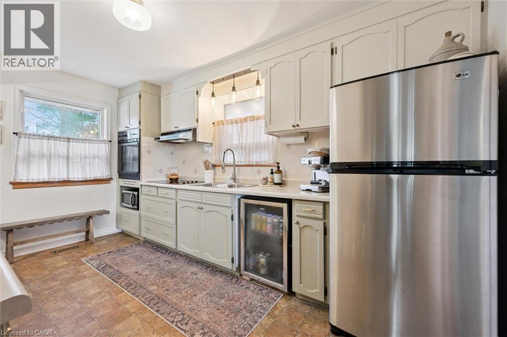 19 Cadillac Drive, Guelph, Ontario  N1E 2B4 - Photo 7 - 40784168