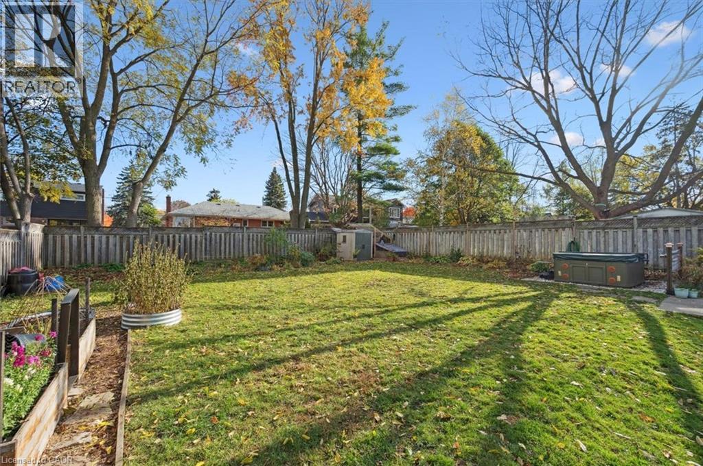 19 Cadillac Drive, Guelph, Ontario  N1E 2B4 - Photo 15 - 40784168