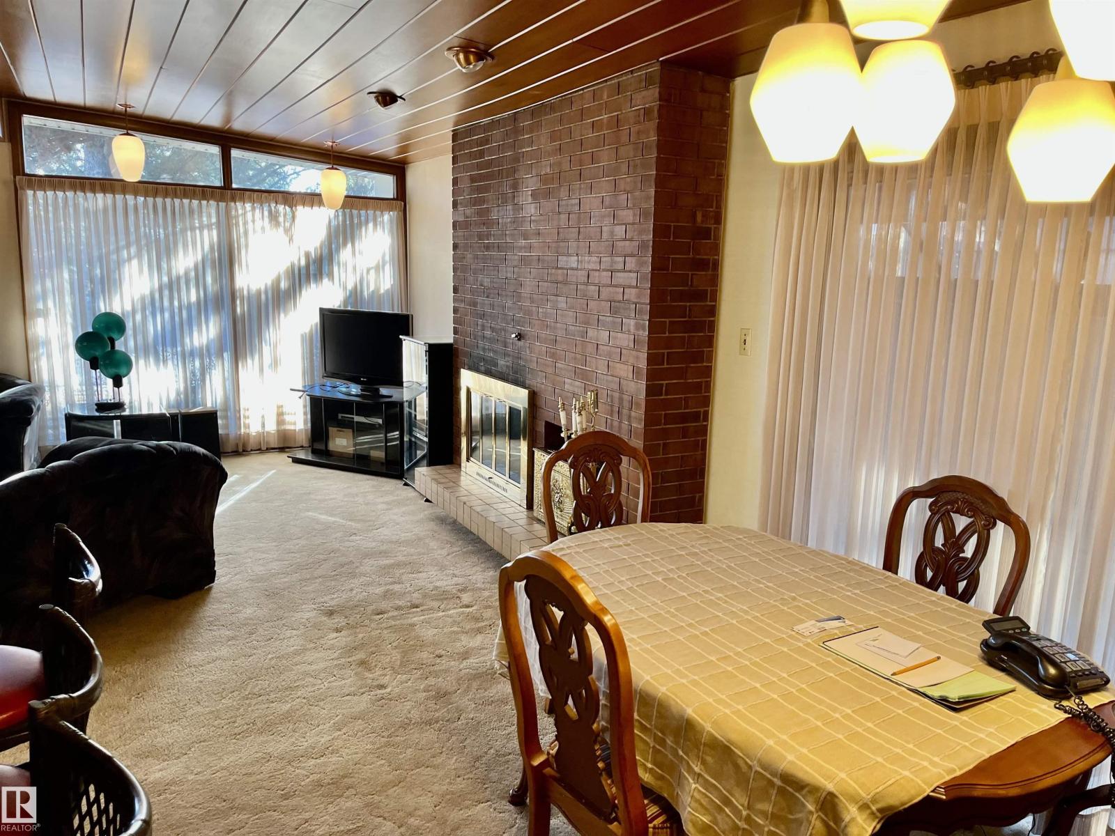 15416 75 Av Nw, Edmonton, Alberta  T5R 2Z1 - Photo 5 - E4466046