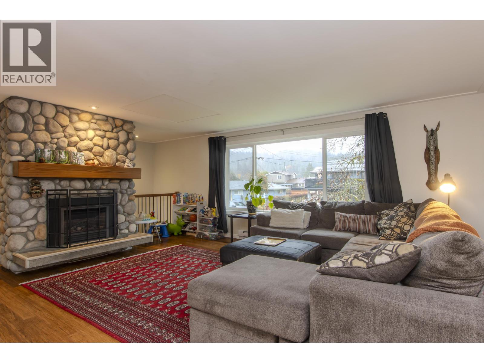 40345 Hood Road, Squamish, British Columbia  V0N 1T0 - Photo 4 - R3068207