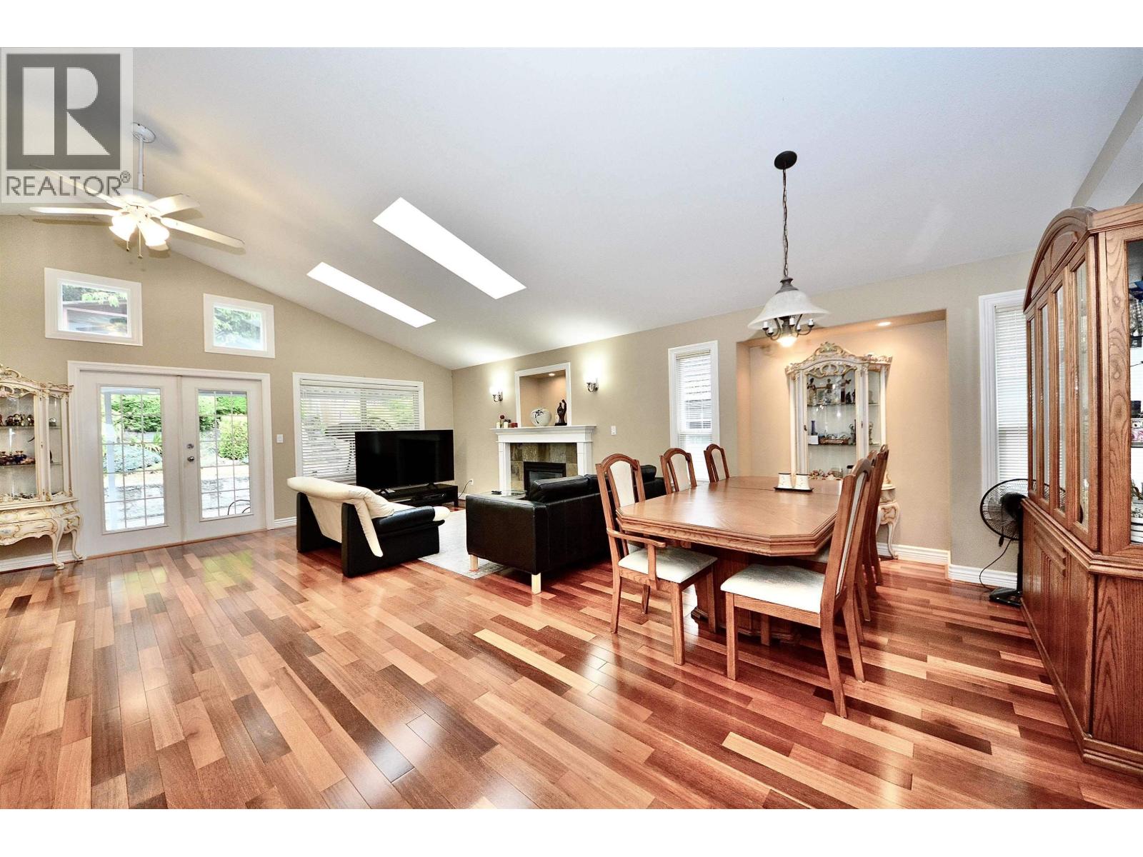 3035 Maplewood Court, Coquitlam, British Columbia  V3E 3P3 - Photo 7 - R3067785