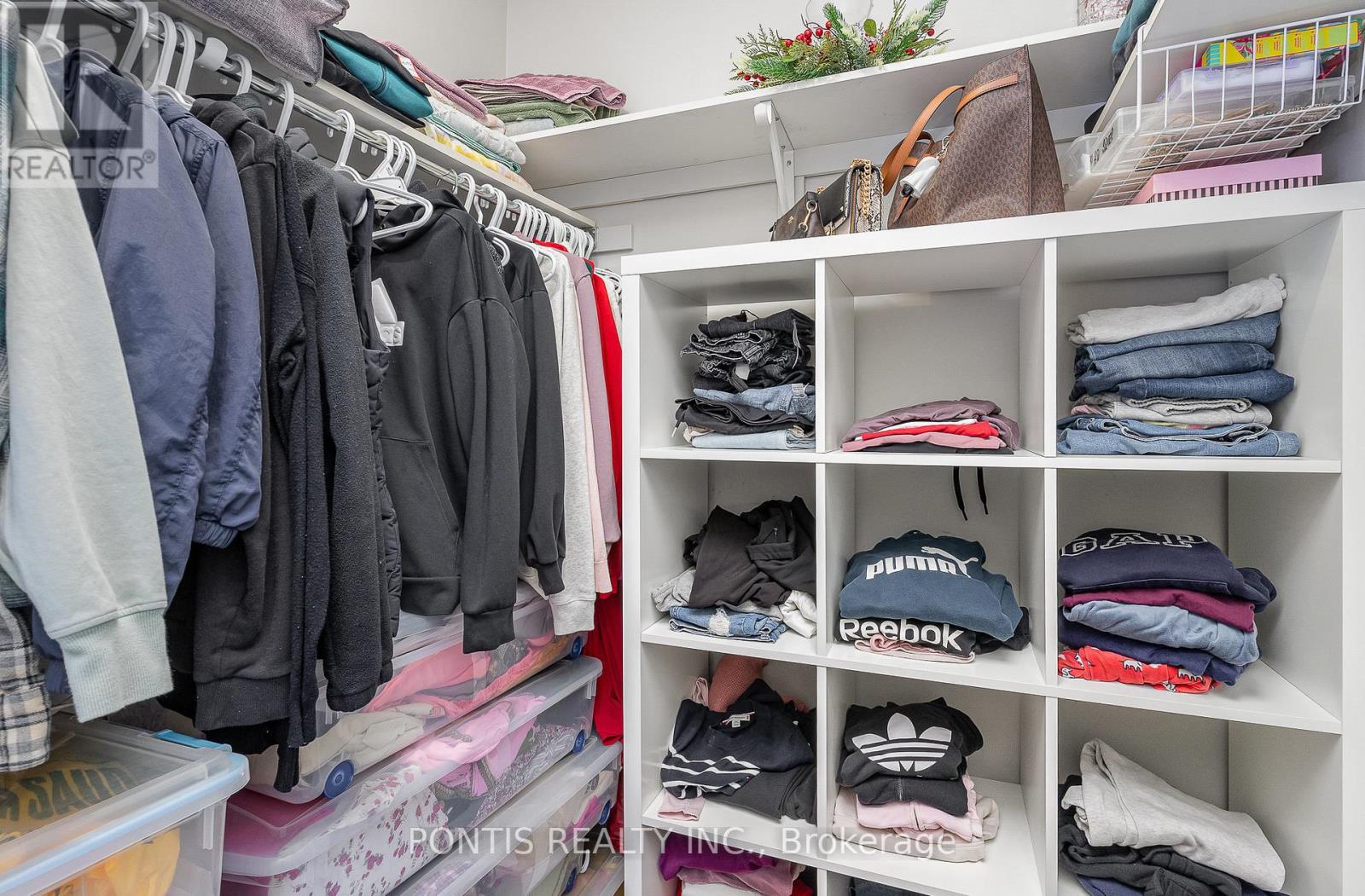 72 Vanwood Crescent, Brampton, Ontario L6P 2X3 - Photo 25 - W12553616