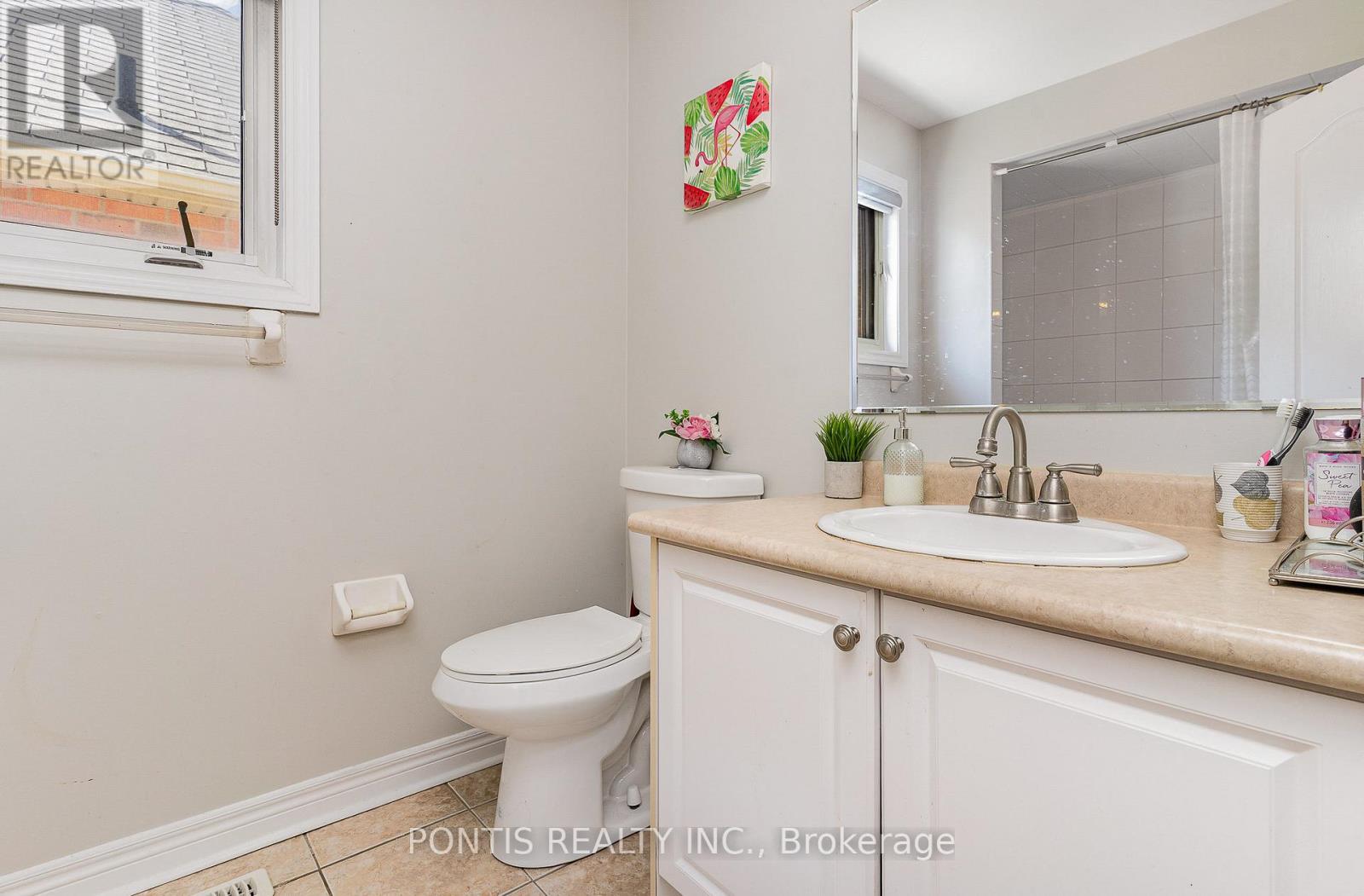 72 Vanwood Crescent, Brampton, Ontario L6P 2X3 - Photo 29 - W12553616