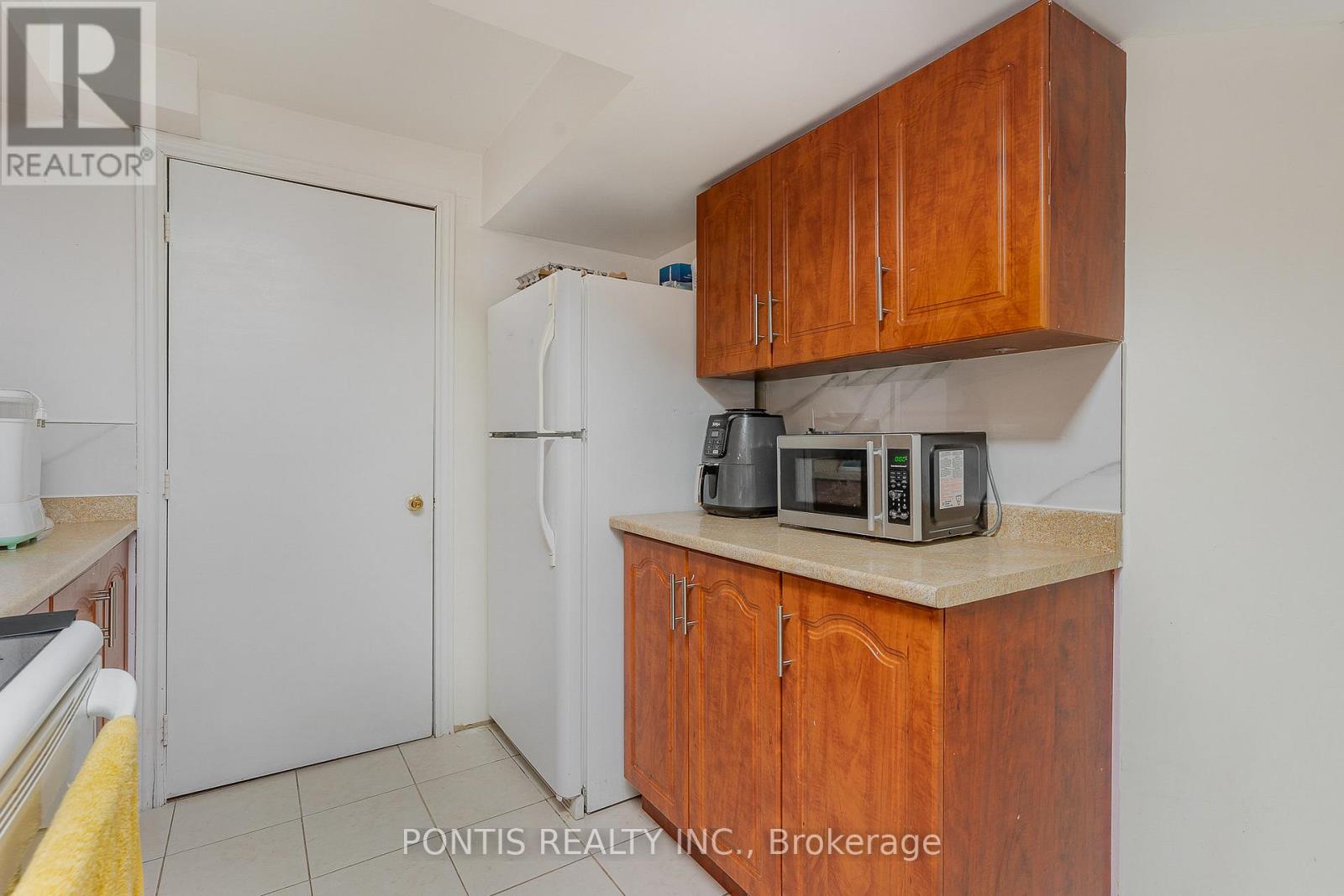 72 Vanwood Crescent, Brampton, Ontario L6P 2X3 - Photo 37 - W12553616