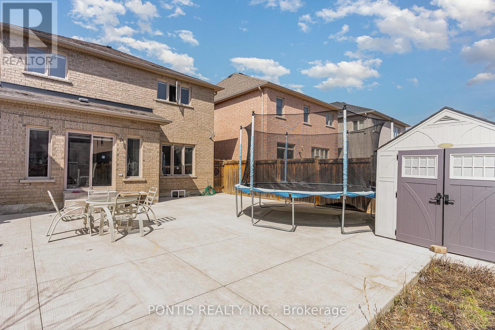 72 Vanwood Crescent, Brampton, Ontario L6P 2X3 - Photo 45 - W12553616