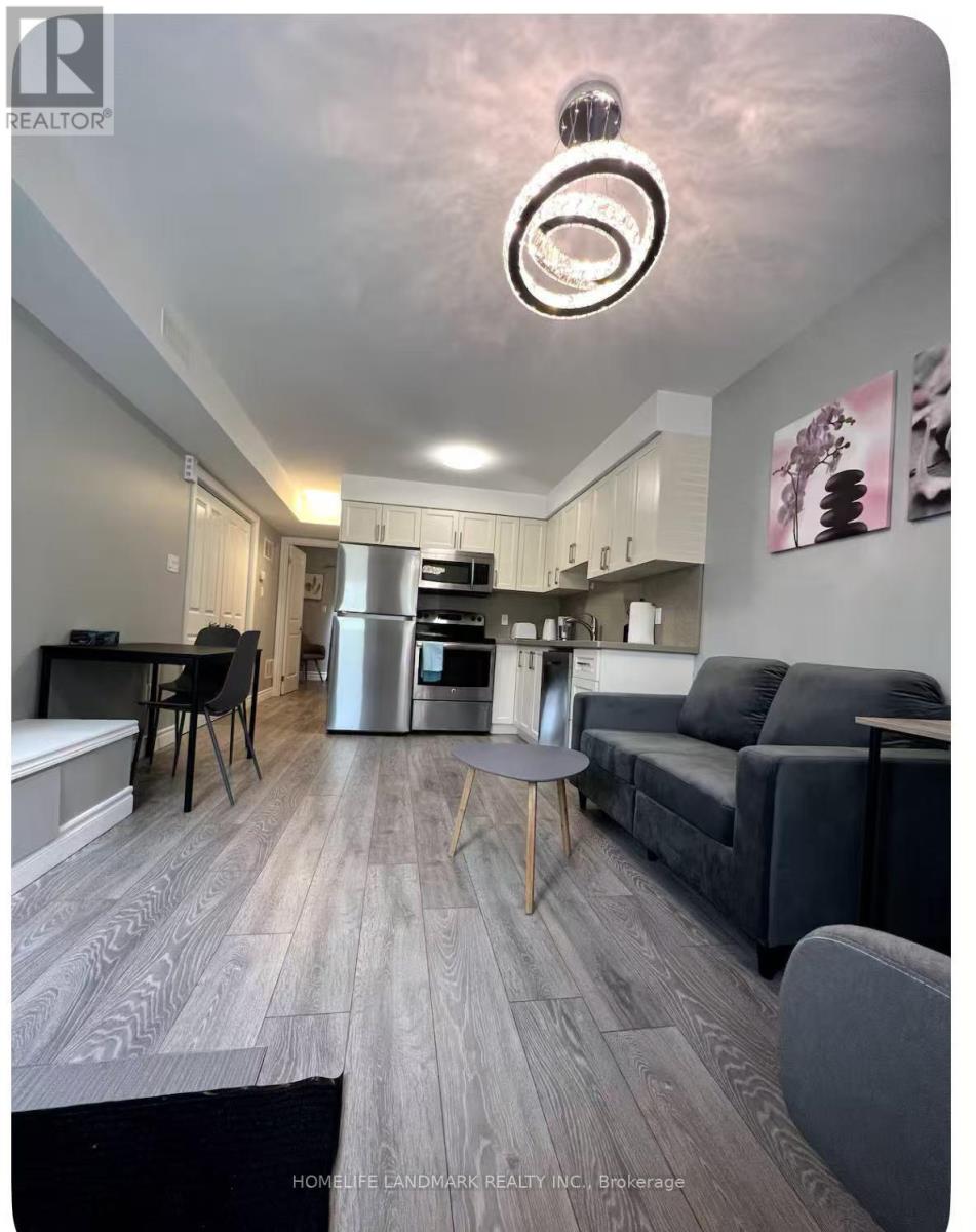 14 - 122 Courtland Avenue E, Kitchener, Ontario N2G 0B8 - Photo 3 - X12553612