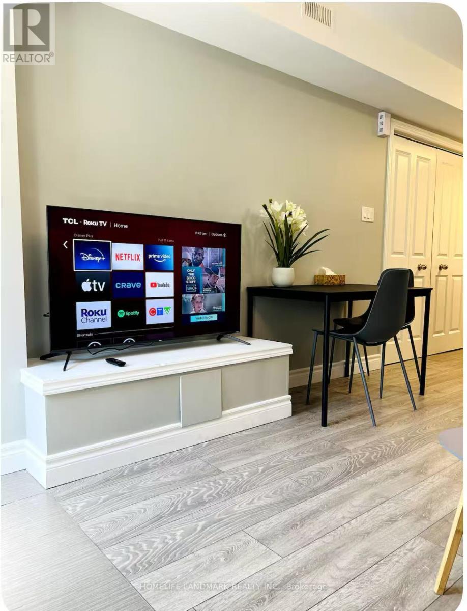 14 - 122 Courtland Avenue E, Kitchener, Ontario N2G 0B8 - Photo 4 - X12553612