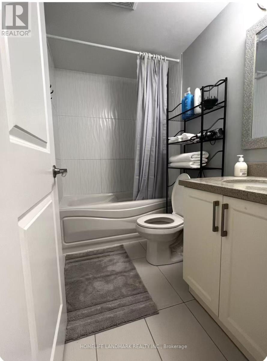 14 - 122 Courtland Avenue E, Kitchener, Ontario N2G 0B8 - Photo 6 - X12553612