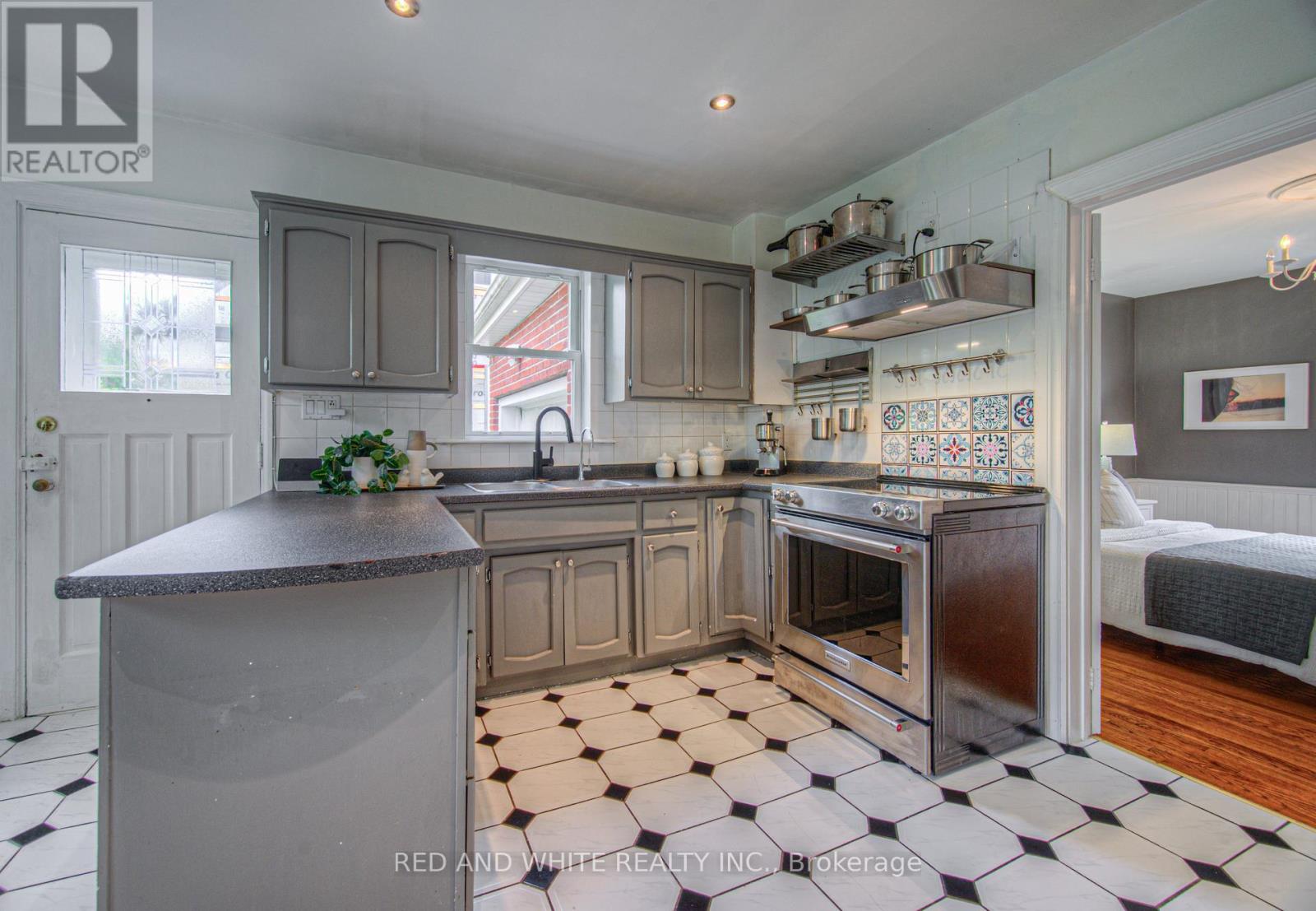 305 Main Street, Cambridge, Ontario N1R 1Y2 - Photo 24 - X12553614