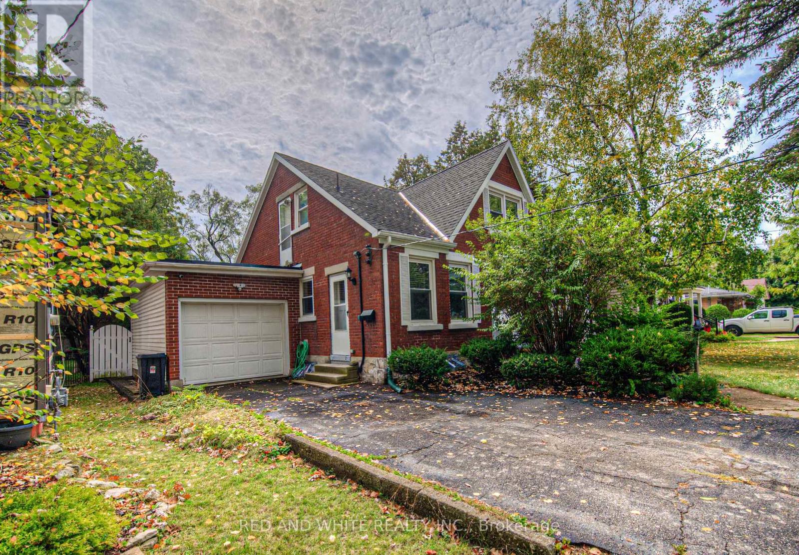 305 Main Street, Cambridge, Ontario N1R 1Y2 - Photo 3 - X12553614