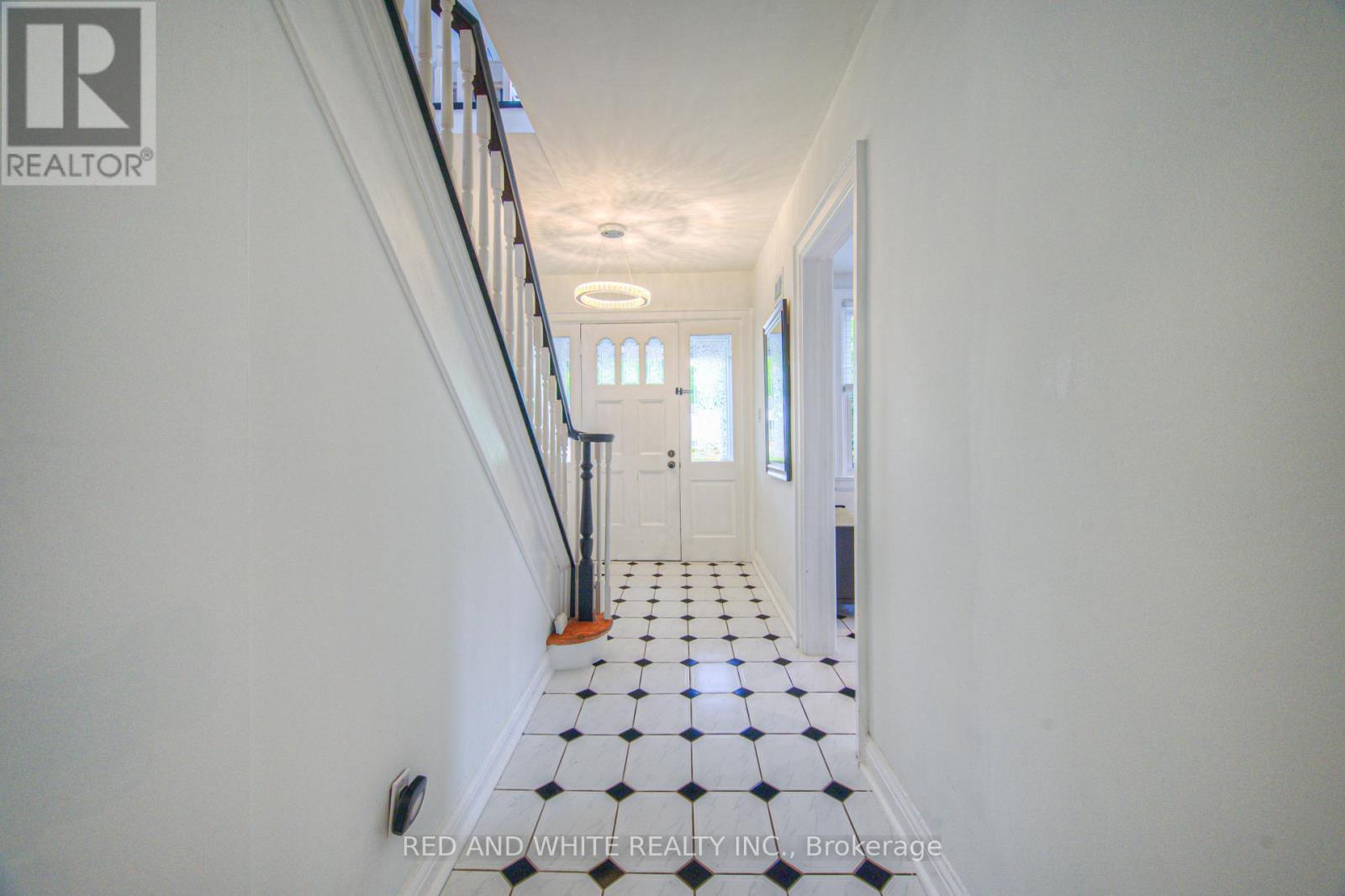 305 Main Street, Cambridge, Ontario N1R 1Y2 - Photo 8 - X12553614