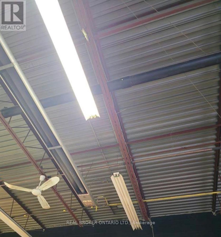 5 & 6 - 94 Dunkirk Road, St. Catharines, Ontario L2P 3H4 - Photo 3 - X12553618