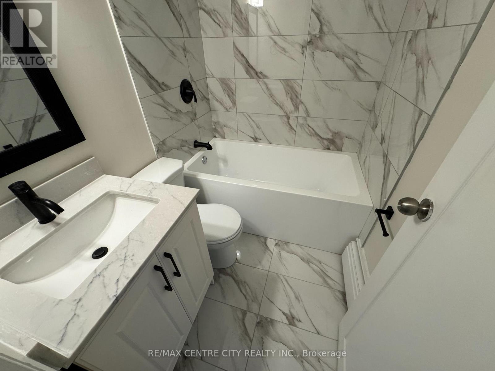 206 - 1830 Dumont Street, London East, Ontario N5W 2S1 - Photo 21 - X12553626