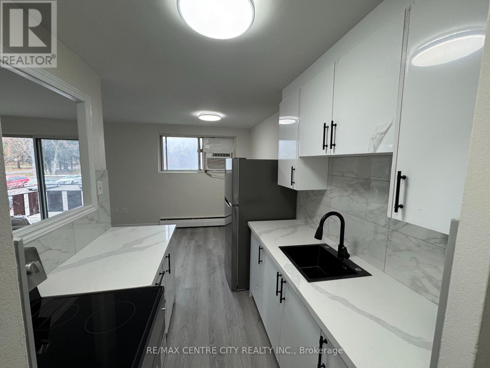 206 - 1830 Dumont Street, London East, Ontario N5W 2S1 - Photo 8 - X12553626