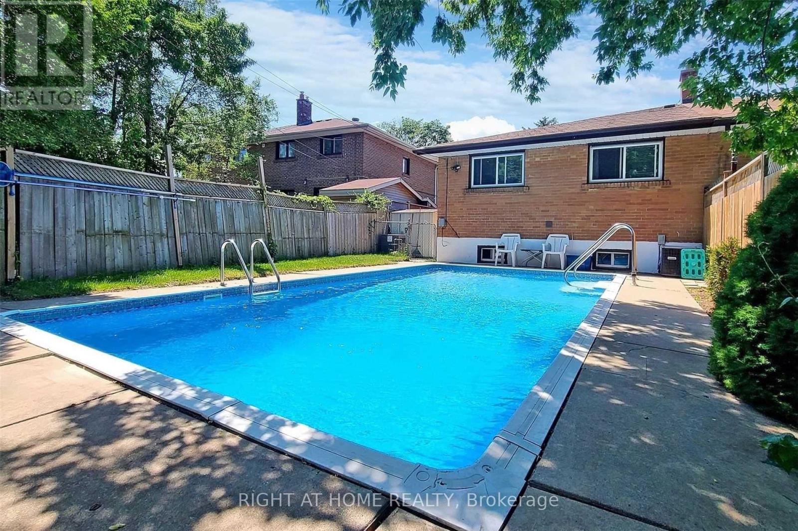 125 Fortrose Crescent, Toronto, Ontario  M3A 2H2 - Photo 34 - C12553628