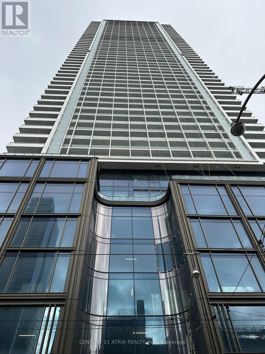 5702 - 88 Queen Street E, Toronto, Ontario  M5C 0B6 - Photo 3 - C12553654