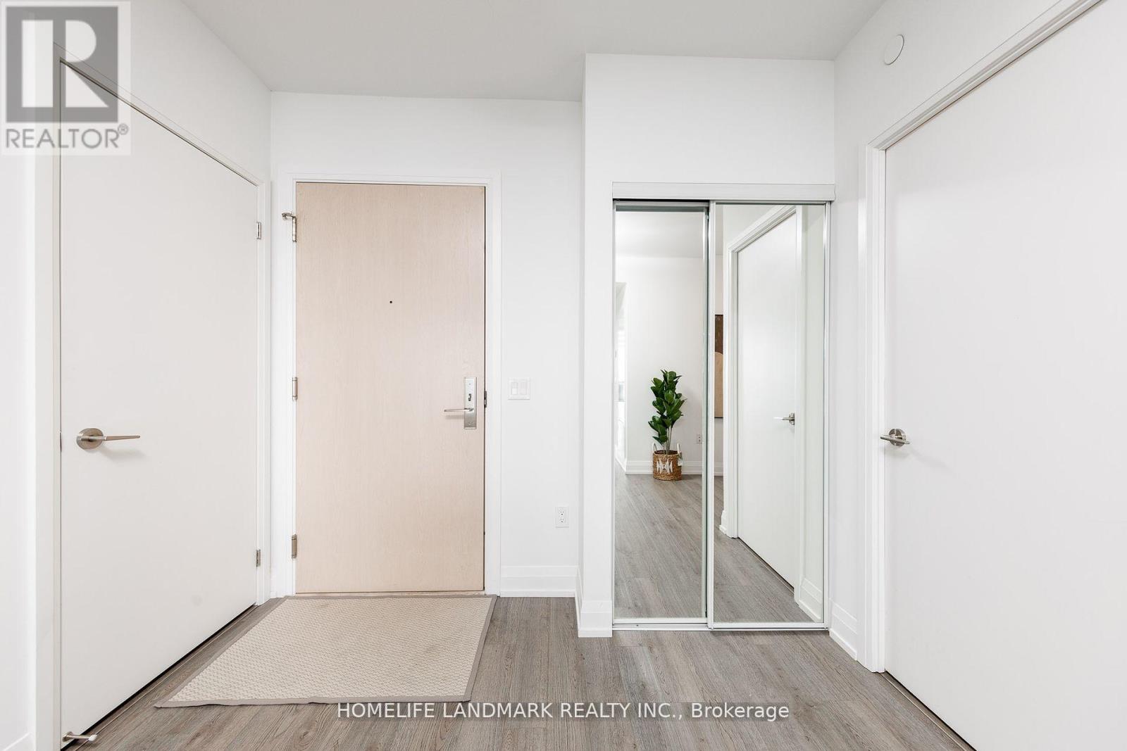 3010 - 77 Mutual Street, Toronto, Ontario M5B 2A9 - Photo 2 - C12553676