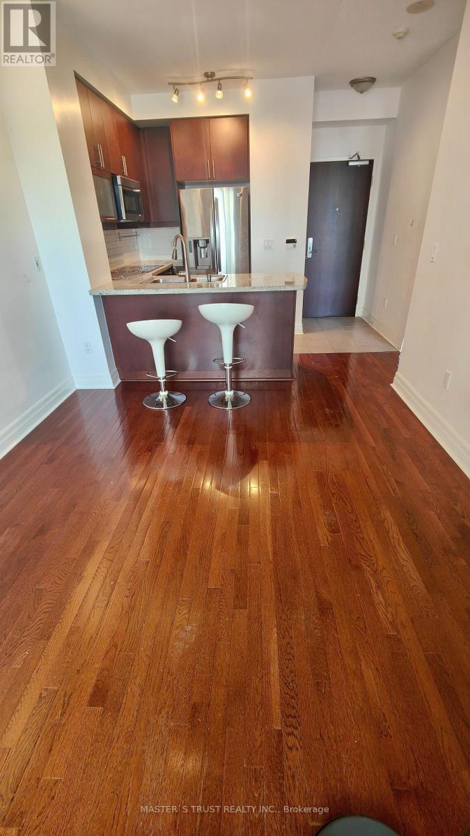 2003 - 35 BALMUTO STREET, Toronto, Ontario