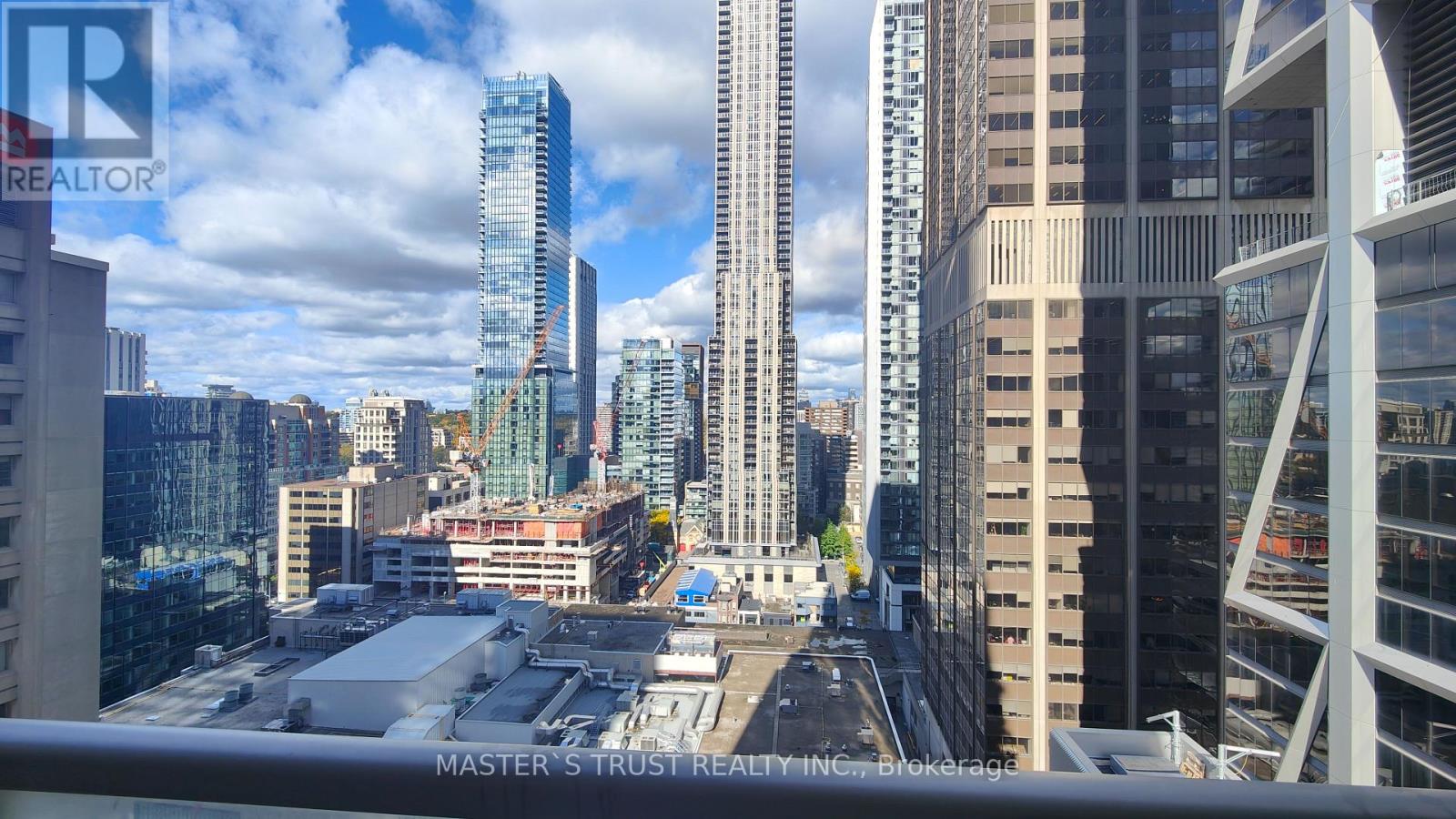 2003 - 35 Balmuto Street, Toronto, Ontario  M4Y 0A3 - Photo 2 - C12553678