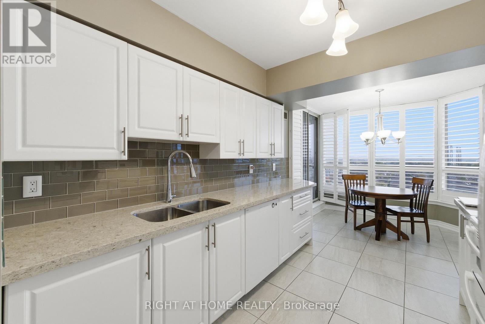 1104 - 1890 Valley Farm Road, Pickering, Ontario  L1V 6B4 - Photo 14 - E12553636