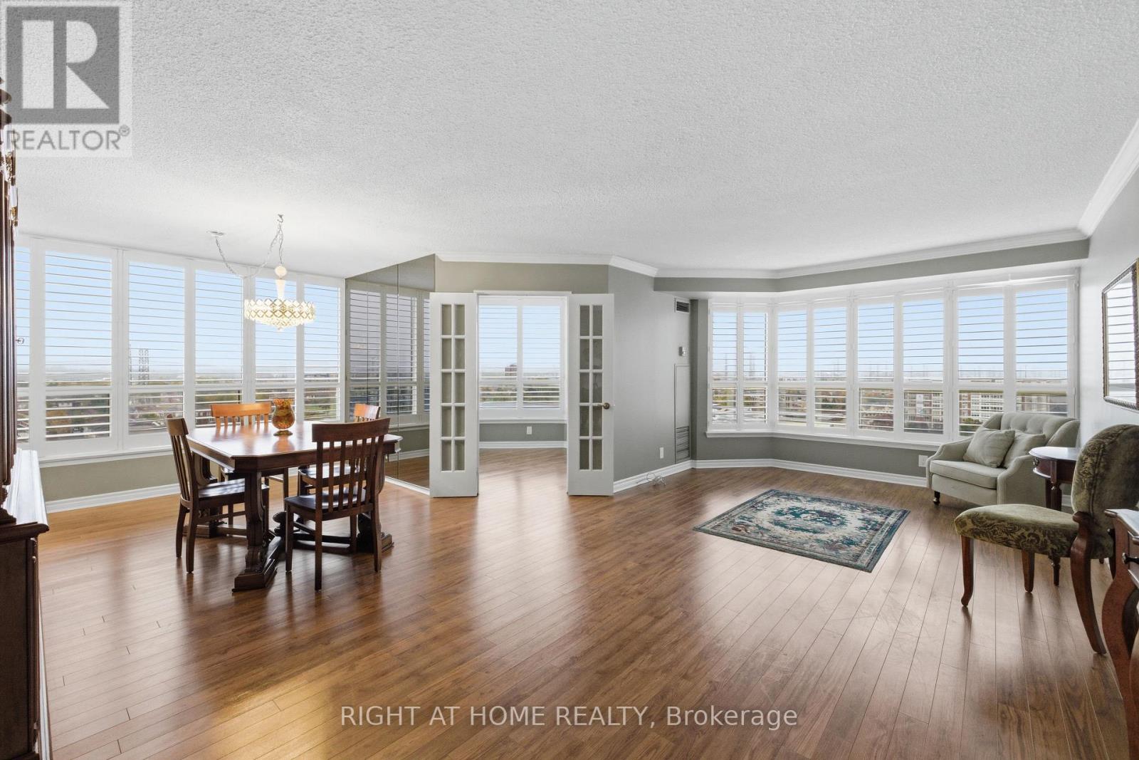 1104 - 1890 Valley Farm Road, Pickering, Ontario  L1V 6B4 - Photo 2 - E12553636