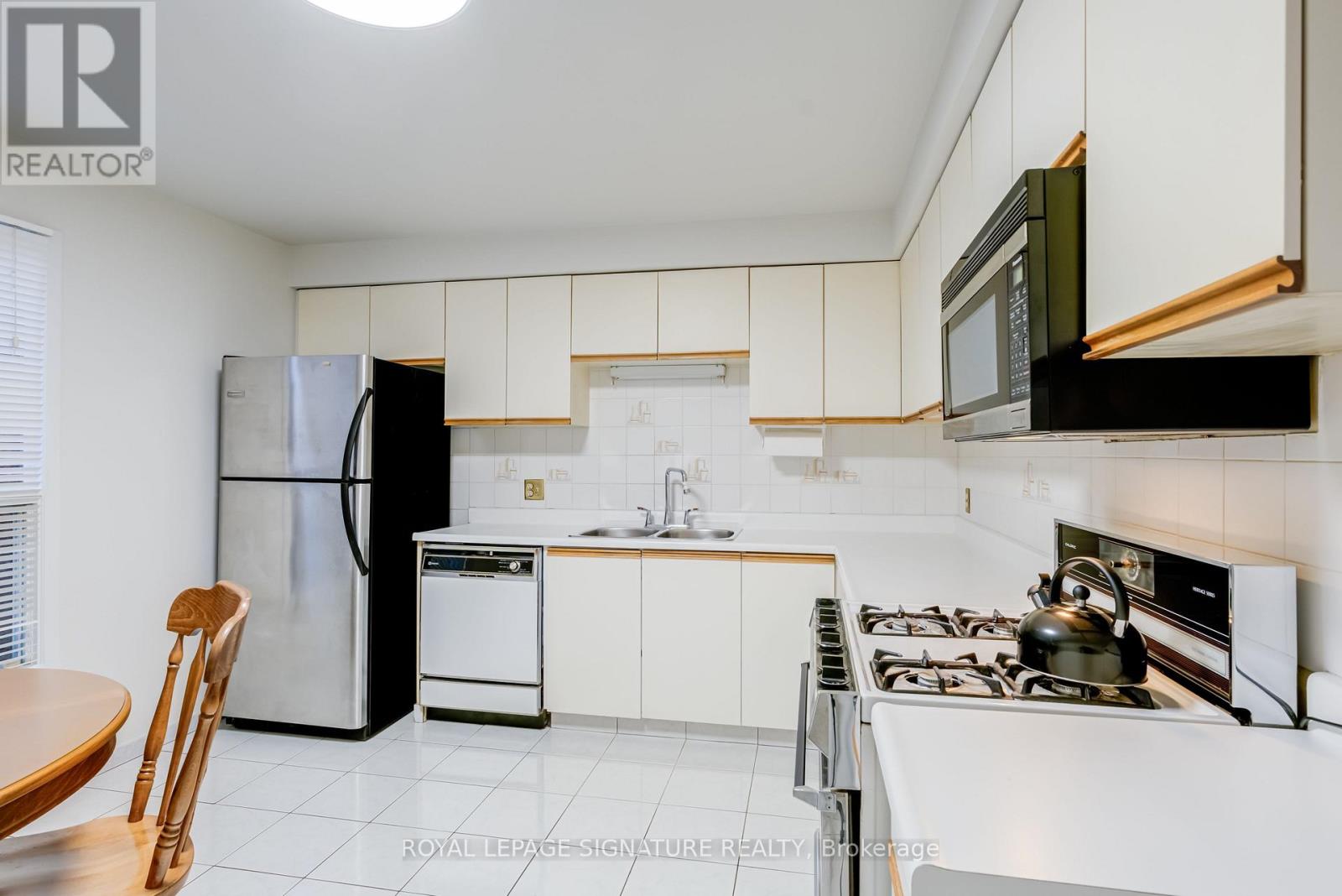 35 Parsonage Drive, Toronto, Ontario  M1B 4J2 - Photo 16 - E12553640