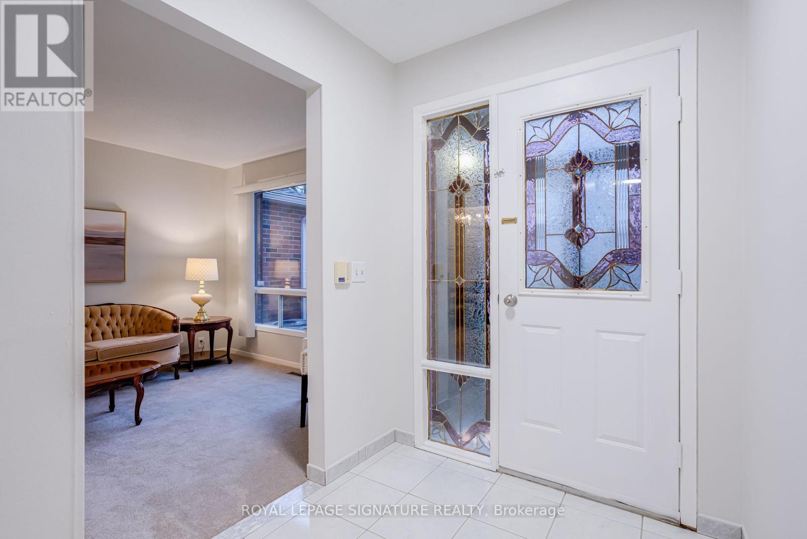 35 Parsonage Drive, Toronto, Ontario  M1B 4J2 - Photo 2 - E12553640