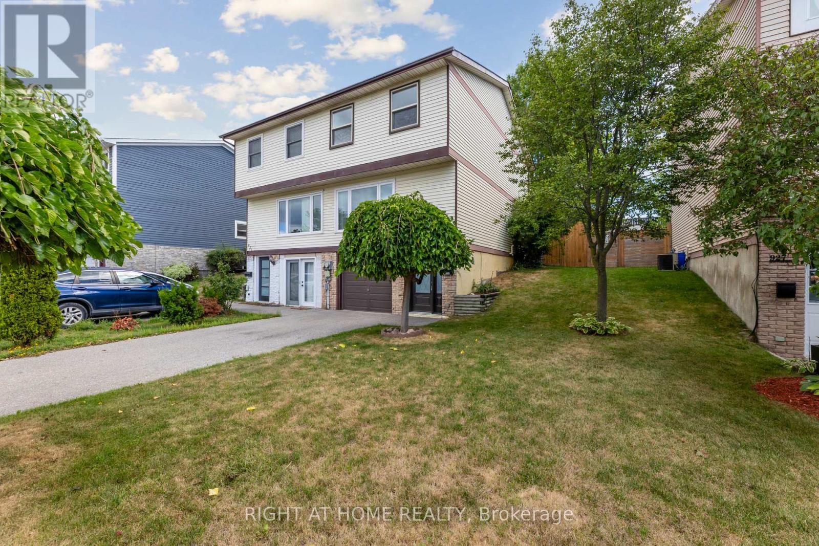 923 Southridge Street, Oshawa, Ontario  L1H 8A4 - Photo 3 - E12553642